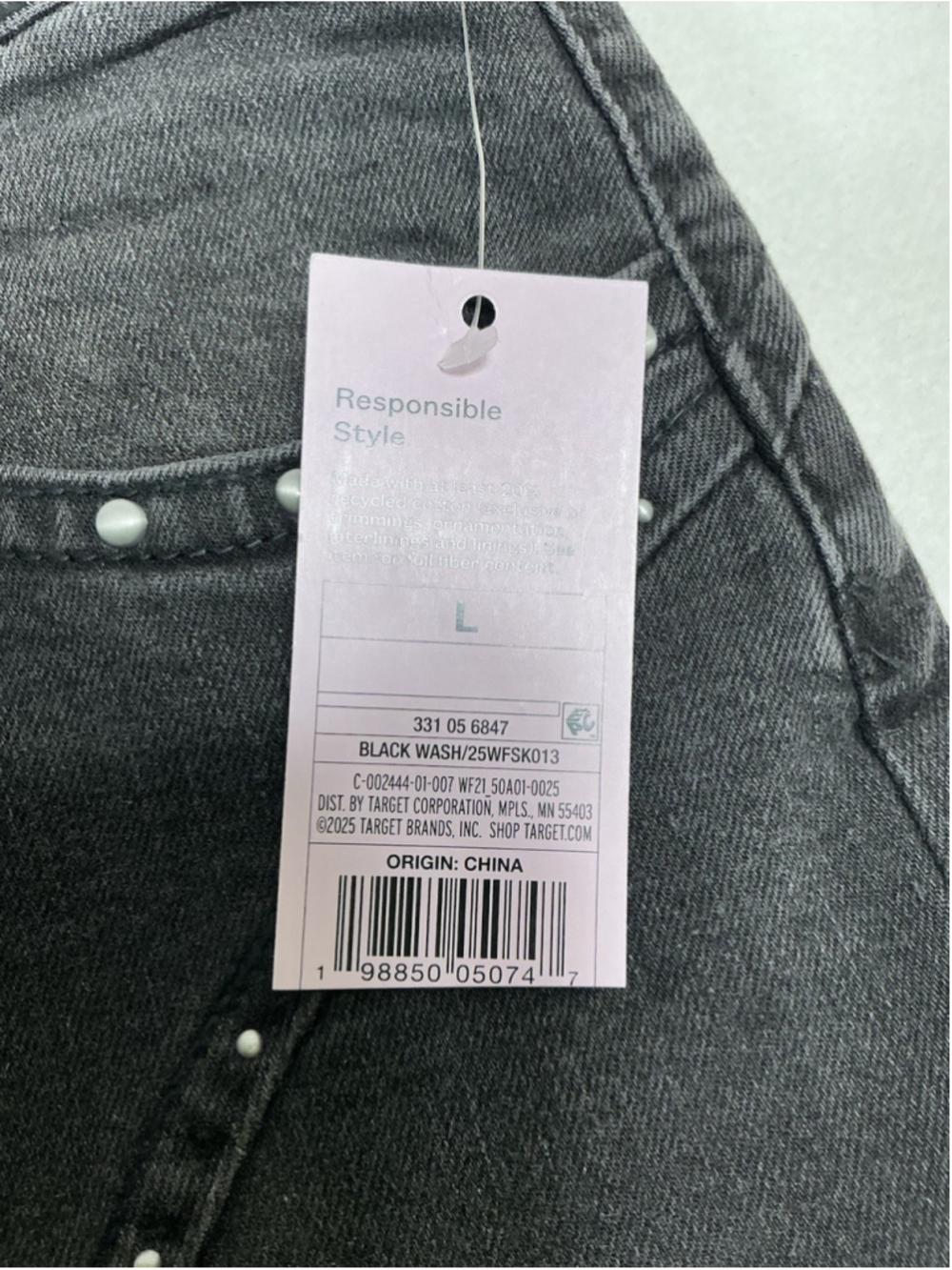Womans NWT Wild Fable Black Jean Skort With Studs Size Large - Picture 2 of 7